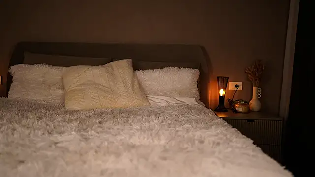 FrancescaNappi online show from January 19, 2025, 5:28 pm