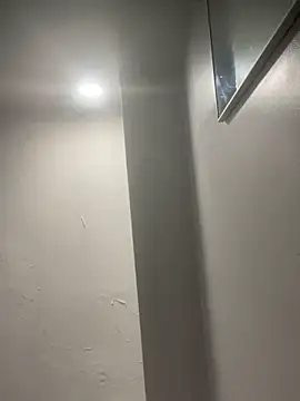 Snapshot of Curveysinaa chatting on March 5, 2025, 12:59 am Curveysinaa online show from March 5, 2025, 12:59 am