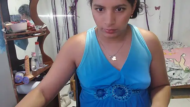 Snapshot of sexyhot20xxx chatting on June 19, 2026, 6:18 am sexyhot20xxx online show from June 19, 2026, 6:18 am