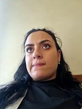 Snapshot of ElyzaIbarra chatting on March 6, 2025, 12:52 pm ElyzaIbarra online show from March 6, 2025, 12:52 pm