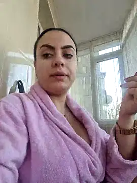 Snapshot of ElyzaIbarra chatting on March 7, 2025, 6:13 am ElyzaIbarra online show from March 7, 2025, 6:13 am