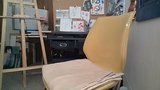 naughtyonbicycle online show from February 12, 2026, 2:34 pm