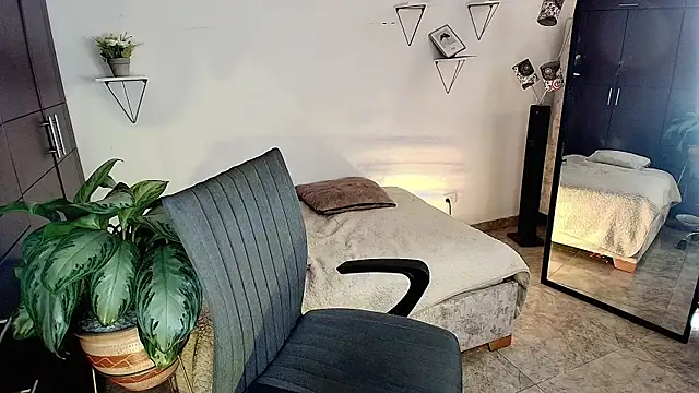 Snapshot of mariana_cruzz chatting on July 27, 2026, 4:25 pm mariana cruzz online show from July 27, 2026, 4:25 pm