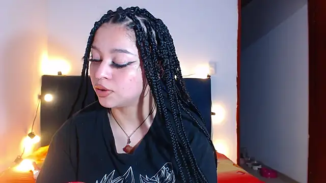 Snapshot of Bitsy_Messy chatting on July 3, 2026, 11:22 pm Bitsy Messy online show from July 3, 2026, 11:22 pm