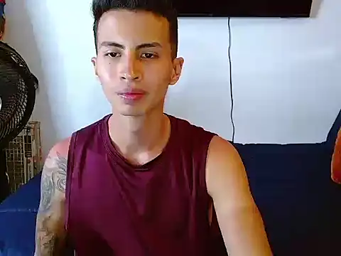 Snapshot of Velk_hot chatting on July 15, 2026, 3:17 pm Velk hot online show from July 15, 2026, 3:17 pm