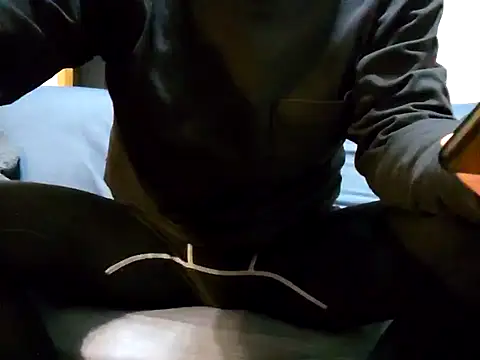 Snapshot of creamlive97 chatting on December 27, 2024, 2:43 pm creamlive97 online show from December 27, 2024, 2:43 pm