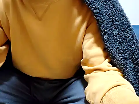 Snapshot of creamlive97 chatting on December 31, 2024, 3:09 pm creamlive97 online show from December 31, 2024, 3:09 pm