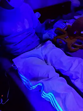 Snapshot of creamlive97 chatting on February 21, 2026, 12:06 pm creamlive97 online show from February 21, 2026, 12:06 pm