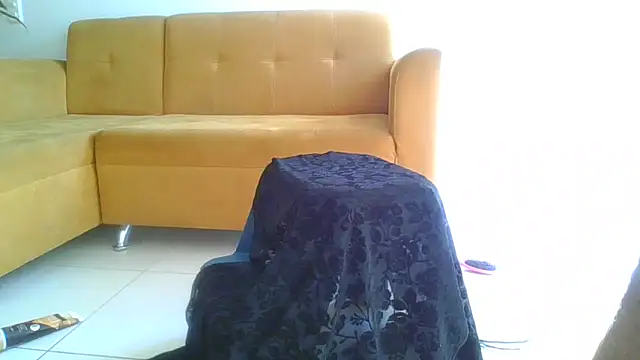 Liloo8923 online show from January 18, 2025, 3:49 pm