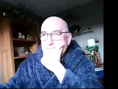 Adamdaddybear online show from December 18, 2024, 9:47 am