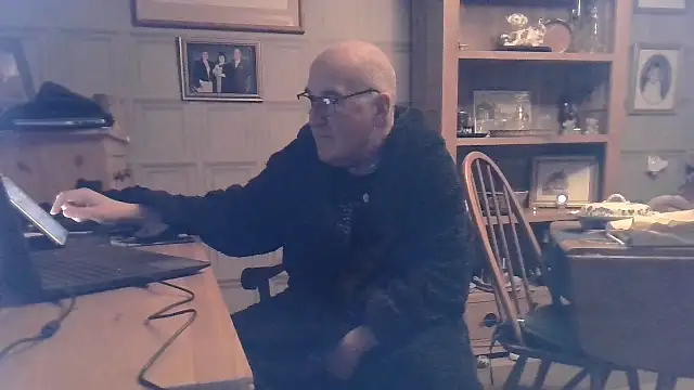 Adamdaddybear online show from February 1, 2025, 9:51 pm