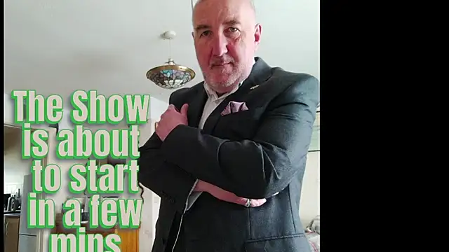 Adamdaddybear online show from April 1, 2026, 1:41 pm