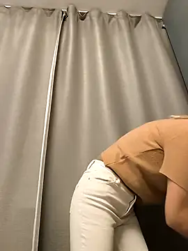 Snapshot of SukyGirl chatting on January 23, 2025, 4:19 am SukyGirl online show from January 23, 2025, 4:19 am