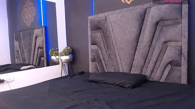 Snapshot of stefany_bro chatting on February 6, 2025, 11:43 am stefany bro online show from February 6, 2025, 11:43 am