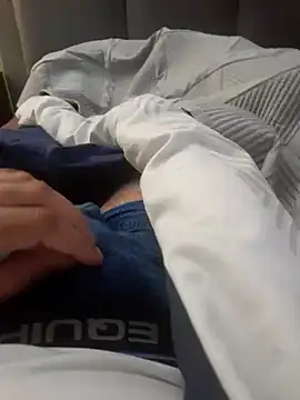 cryptoman1119 online show from December 3, 2024, 12:59 pm