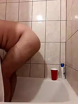 cryptoman1119 online show from December 5, 2024, 1:38 pm