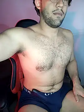 FreyrStyle online show from December 17, 2024, 12:43 pm