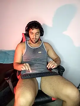 FreyrStyle online show from March 7, 2025, 2:04 am