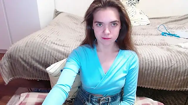 SallyMkn online show from December 4, 2024, 3:54 pm