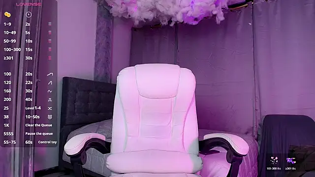 Snapshot of lylita2 chatting on November 27, 2025, 3:30 am lylita2 online show from November 27, 2025, 3:30 am