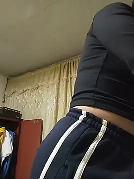 Sara Brownx online show from June 26, 2026, 2:05 am