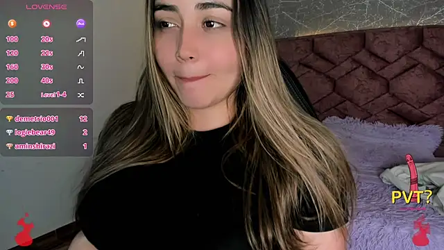 Snapshot of Lucia_star__ chatting on December 2, 2024, 10:34 pm Lucia star online show from December 2, 2024, 10:34 pm