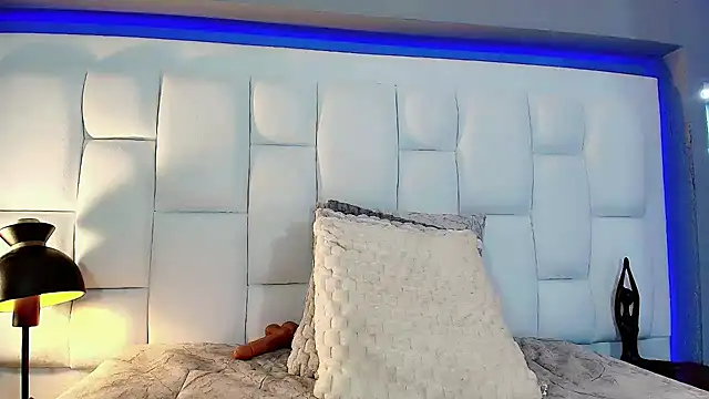 CuteAri online show from February 2, 2025, 12:19 am