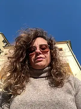 Snapshot of ItalianiMuli chatting on February 20, 2025, 2:35 pm ItalianiMuli online show from February 20, 2025, 2:35 pm