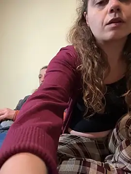 ItalianiMuli online show from February 1, 2026, 6:06 pm