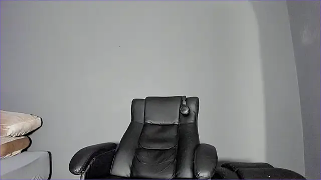 Snapshot of Brock_hurn1 chatting on May 6, 2026, 3:28 pm Brock hurn1 online show from May 6, 2026, 3:28 pm
