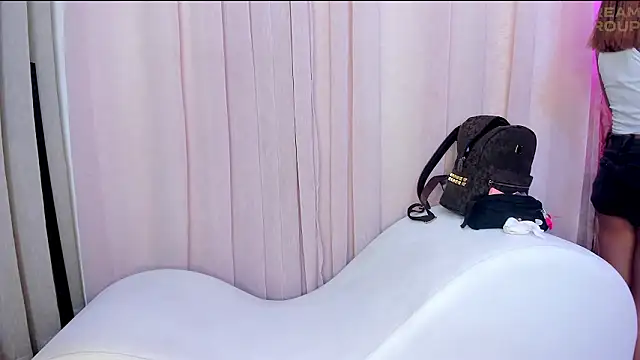 Yourslust  online show from March 17, 2026, 8:12 pm