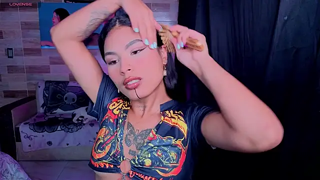 Snapshot of Dolcee_zoe chatting on April 23, 2026, 11:07 pm Dolcee zoe online show from April 23, 2026, 11:07 pm