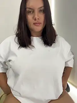 Snapshot of SabrinaVega chatting on June 7, 2026, 4:11 pm SabrinaVega online show from June 7, 2026, 4:11 pm