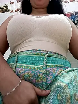 cute-mahek online show from October 8, 2025, 8:34 am