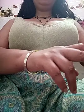 cute-mahek online show from April 2, 2026, 6:38 pm