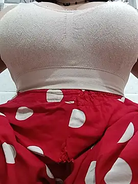 cute-mahek online show from July 22, 2026, 7:16 pm
