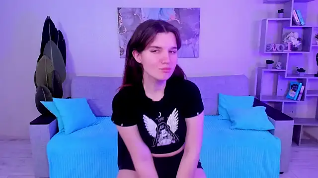 BonneyLove online show from December 4, 2024, 10:30 pm