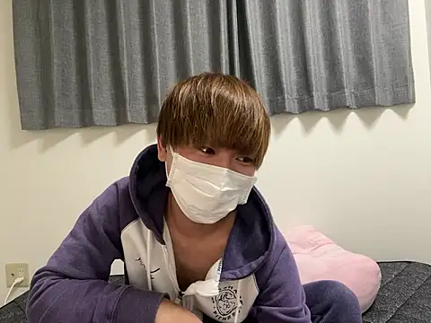 Snapshot of onimakura chatting on April 8, 2026, 2:17 pm onimakura online show from April 8, 2026, 2:17 pm