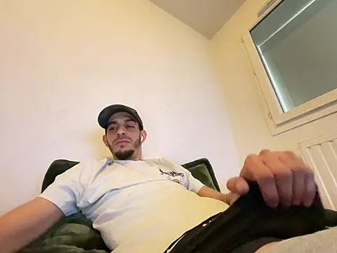 Rebeu313 online show from January 14, 2026, 12:00 pm