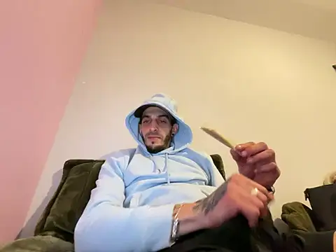 Rebeu313 online show from March 6, 2026, 8:49 pm