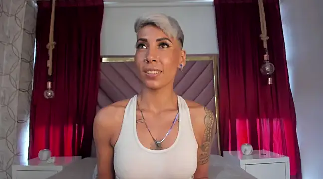 MiaMorgan  online show from February 15, 2025, 5:07 pm