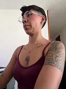 Snapshot of MiaMorgan_ chatting on July 28, 2026, 2:46 pm MiaMorgan online show from July 28, 2026, 2:46 pm