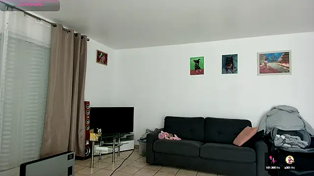 Snapshot of YOUR_ELENA chatting on January 16, 2025, 5:33 pm YOUR ELENA online show from January 16, 2025, 5:33 pm