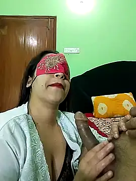 Snapshot of Taniya07 chatting on February 28, 2025, 5:15 pm Taniya07 online show from February 28, 2025, 5:15 pm