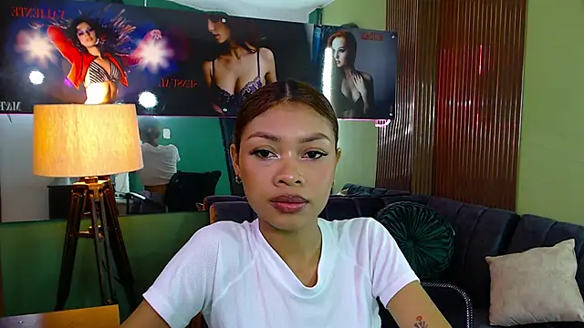 Perla prg online show from March 4, 2025, 12:12 pm