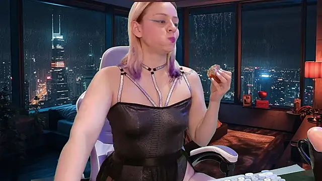 Snapshot of Dolce--Mia---Bianchi__07 chatting on January 11, 2025, 5:18 pm Dolce--Mia---Bianchi 07 online show from January 11, 2025, 5:18 pm