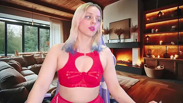 Snapshot of Dolce--Mia---Bianchi__07 chatting on January 16, 2025, 9:08 pm Dolce--Mia---Bianchi 07 online show from January 16, 2025, 9:08 pm