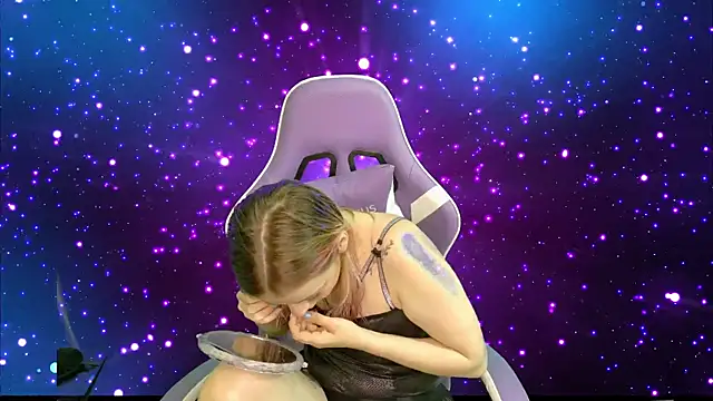 Snapshot of Dolce--Mia---Bianchi__07 chatting on February 28, 2025, 5:04 am Dolce--Mia---Bianchi 07 online show from February 28, 2025, 5:04 am