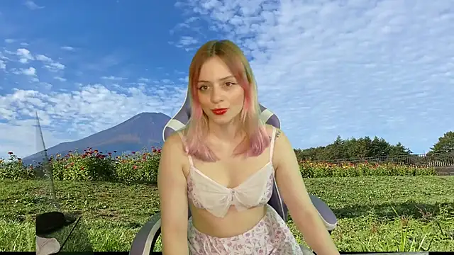 Snapshot of Dolce--Mia---Bianchi__07 chatting on February 28, 2025, 8:09 am Dolce--Mia---Bianchi 07 online show from February 28, 2025, 8:09 am