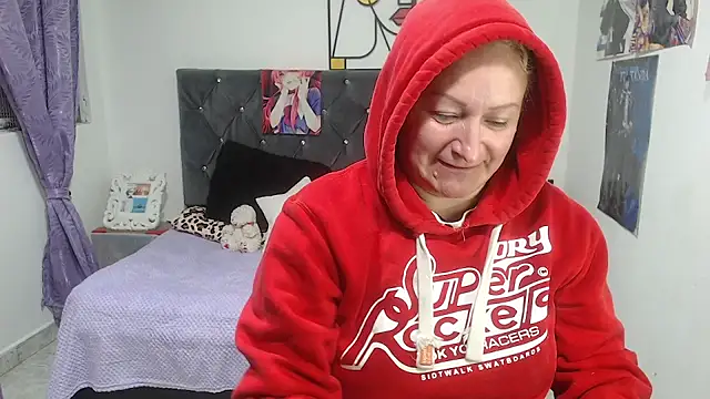 Snapshot of emperabigbootybigass chatting on June 16, 2026, 12:19 pm emperabigbootybigass online show from June 16, 2026, 12:19 pm